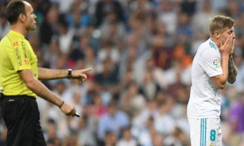 Toni Kroos dính chấn thương?