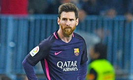 Messi ép HLV Enrique loại 3 đồng đội ở Barcelona.