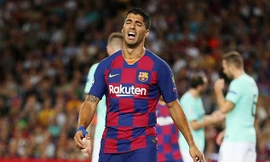 Luis Suarez trên đường gia nhập Juventus.