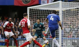 Chelsea và Arsenal bất phân thắng bại.