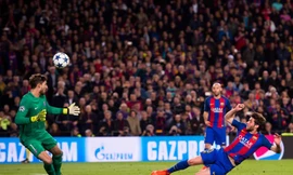Sergi Roberto ghi bàn thắng "vàng" ở phút 90+5 cho Barcelona.