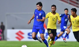 Adisak Kraisorn trở thành tội đồ của ĐT Thái Lan.