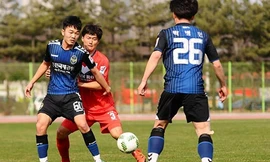 Xuân Trường chuẩn bị ký hợp đồng tiền tỷ với 1 ngân hàng của Hàn Quốc.