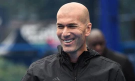 HLV Zinedine Zidane rời Real Madrid vì cảm thấy kiệt sức.