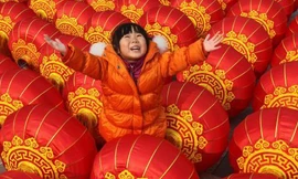 Đèn lồng đỏ rực khắp đất trời Trung Hoa