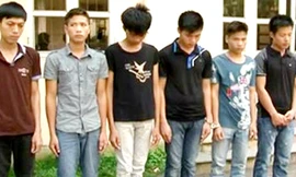 Nhóm trai làng thay nhau làm nhục cô bé quen qua mạng gặp lần đầu