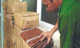 Nhân bánh trung thu Trung Quốc bị bắt giữ tại phố Thụy Khê, Hà Nội ngày 23-8