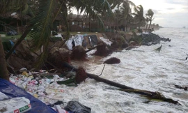 Biển Cửa Đại sạt lở nghiêm trọng