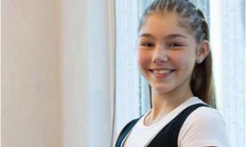 Bé gái 13 tuổi nâng tạ nặng 110kg