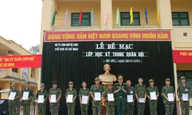Bộ Tư lệnh Bảo vệ Lăng bế mạc 'Học kỳ quân đội'