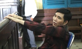 Lê Minh Thu – người níu kéo vợ cũ về cho con bất thành – nay kêu oan khi bị quy giết người. Ảnh: Tân Châu.