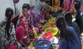 Lại phát hiện bơm tạp chất vào tôm