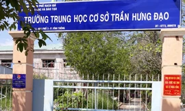 Trường THCS Trần Hưng Đạo, TP Rạch Giá, Kiên Giang nơi các nữ sinh đánh nhau.