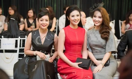 NSƯT Chiều Xuân gợi cảm 'đọ sắc' cùng Ngọc Hân, Thuỵ Vân