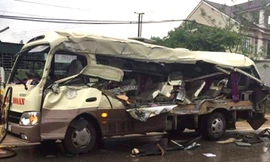 Xe khách Minh Hoan bị tai nạn