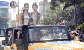 Huyền My, Ngọc Hân diễu hành tại lễ hội đường phố Buôn Ma Thuột