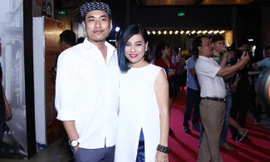 Cát Phượng tình tứ bên bạn trai kém 8 tuổi đi xem phim