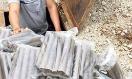 Hơn một tạ thuốc nổ được giấu ở căn hầm bí mật