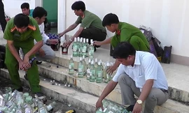 Chiếc xe tải chở 10 tấn da trâu không nguồn gốc xuất xứ.