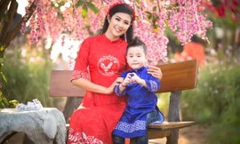 Ngọc Hân xúng xính áo dài du xuân cùng dàn mẫu nhí