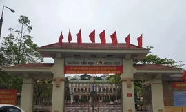 Quảng Ninh có 2 học sinh đi cùng chuyến bay với hai trường hợp nhiễm COVID-19