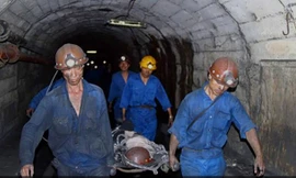 Tụt lò chợ, 4 công nhân ngành than thương vong