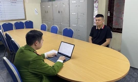 Bắt nam thanh niên Trung Quốc truy nã khi vượt biên sang Việt Nam