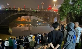 Hiện trường vụ xe bán tải rơi sông Ka Long khiến 2 người chết