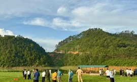 Ô tô lao xuống đập nước ở Quảng Ninh trong đêm, hai vợ chồng tử vong