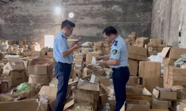 Phát hiện kho hàng lậu hơn 47.000 sản phẩm chuyên bán qua TikTok