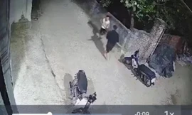 Bị nhắc tiểu bậy, đối tượng rút dao đâm chủ nhà trọng thương