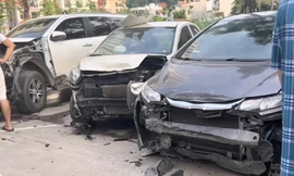 Hiện trường vụ xe bán tải húc nát đầu 10 ôtô ở Hạ Long