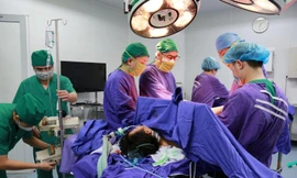 Bác sĩ kể chuyện 'giành giật' tính mạng cho trường hợp hi hữu còn sống khi nhảy cầu Bãi Cháy