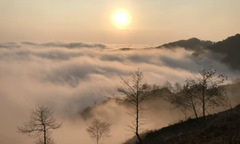 Săn mây trên đỉnh Cao Mã Pờ