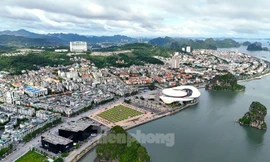 Hàng trăm hồ sơ giao dịch nhà đất ở TP Hạ Long bị ‘tắc’