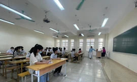 Hơn 15 nghìn thí sinh ở Quảng Ninh 'vượt vũ môn' vào lớp 10