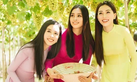 Top 3 Hoa hậu Việt Nam 2018 diện áo dài xinh đẹp thăm tháp Chàm