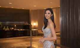Đào Hà mặc váy xẻ táo bạo, khoe ba vòng nóng bỏng sau Hoa hậu Hoàn vũ