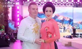 Á hậu Trịnh Kim Chi duyên dáng áo dài, tình tứ bên Kyo York