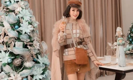 MC Thanh Mai khoe dáng gợi cảm trong biệt thự triệu đô mùa Giáng Sinh