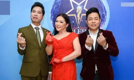 Ngọc Sơn trên ghế nóng Thần tượng Bolero cùng các đồng nghiệp Như Quỳnh, Quang Lê.