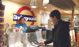 Thanh toán tiền bằng dấu vân tay