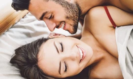 7 lý do bạn nên bật đèn khi ‘yêu’ 