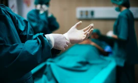 Thắt ống dẫn tinh có làm đàn ông ‘yếu’ đi hay không? 