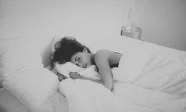 Talkshow 'Thì thầm bên gối': Quay lại cảnh ‘yêu’, nên hay không?