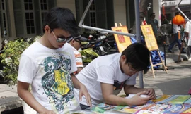 Đường sách tết Tân Mão. Ảnh: VNE