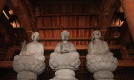 Ba pho tượng Tam Thế tại di tích chùa Ngọc Khám