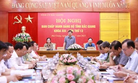 Bắc Giang lấy phiếu tín nhiệm cán bộ lãnh đạo.