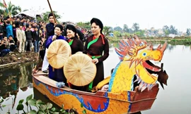 Ban tổ chức Lễ hội Lim nghiêm cấm tất cả các hình thức hát quan họ ngửa nón nhận tiền