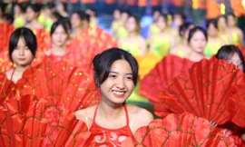 Các tiết mục văn nghệ tại lễ khai mạc Đại hội TDTT tỉnh Bắc Giang thu hút đông đảo người xem